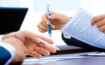 Jakie dokumenty musi posiadać przedsiębiorca rozpoczynający działalność gospodarczą?